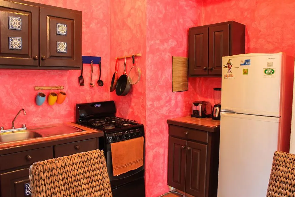 קנקון Casa Mexicana מלון דירות